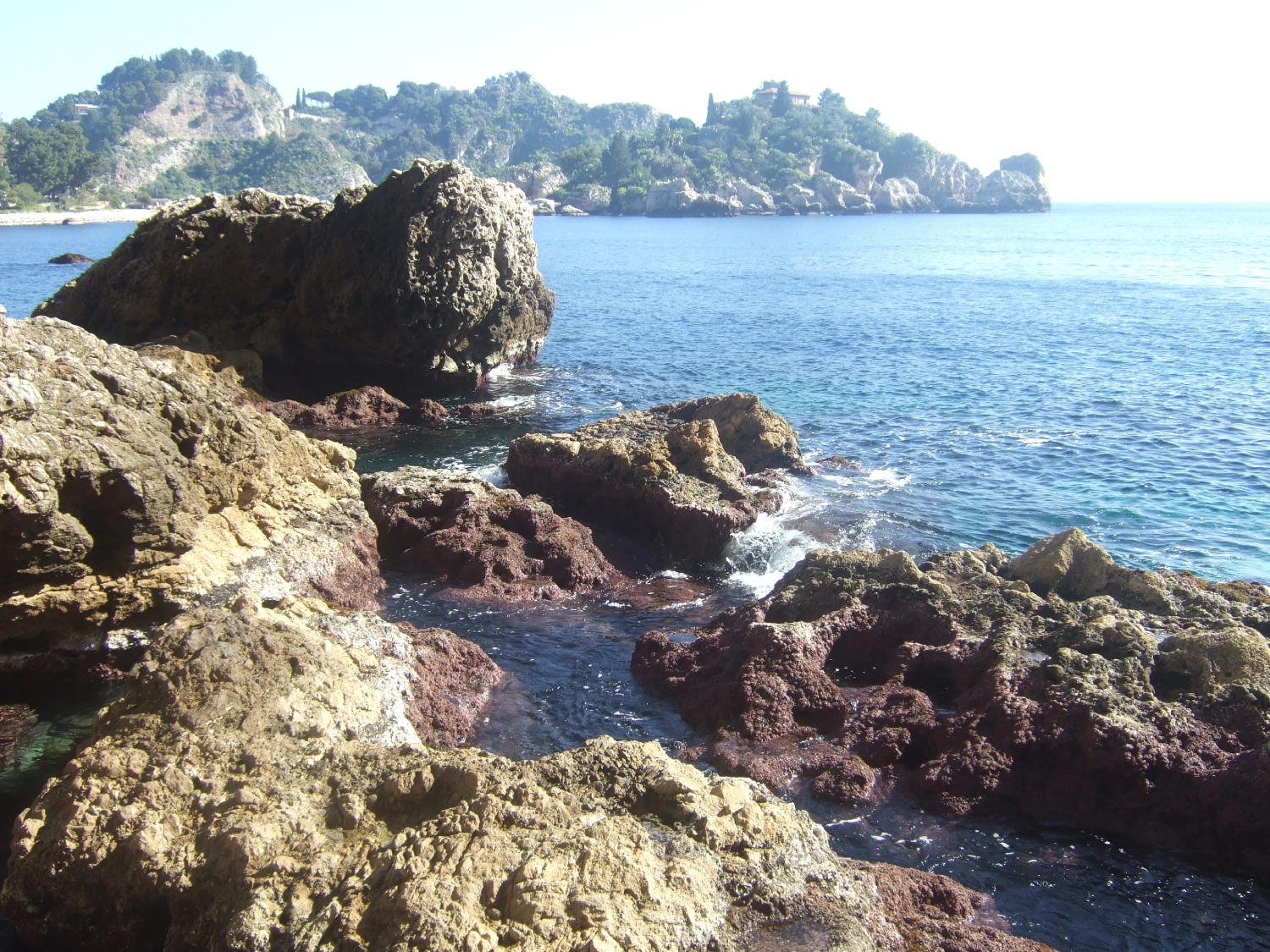 Isola Bella is not far (250 metres), fancy a swim?